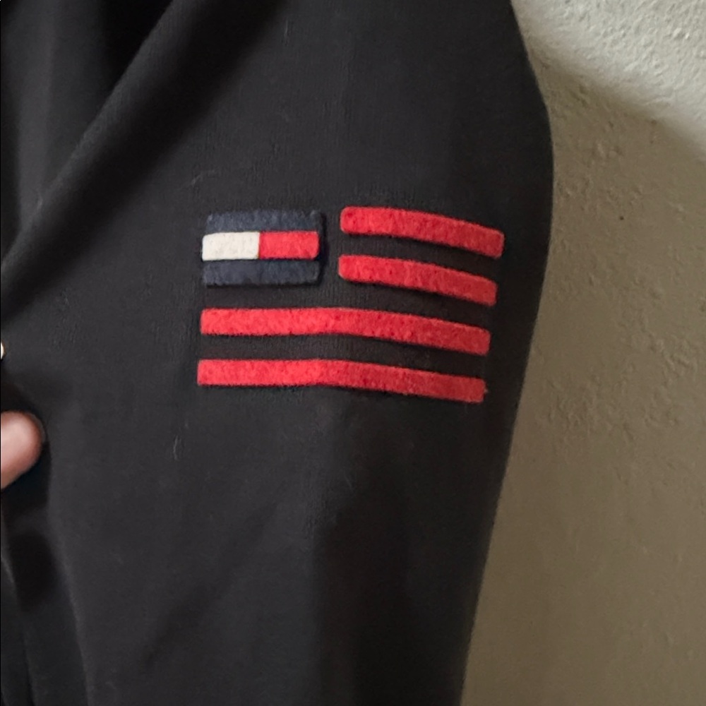 Vintage 2002 Tommy Hilfiger Black Hoodie with Red Detail SZ MD thick waistband - Picture 5 of 10